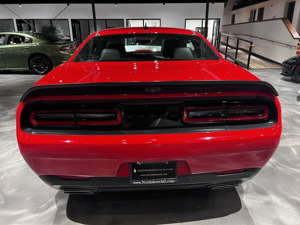 Used 2020 Dodge Challenger R/T Scat Pack RWD image 4