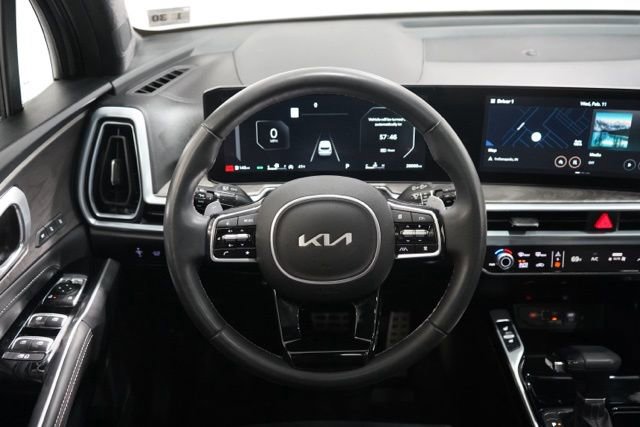 Used 2025 Kia Sorento SX Prestige image 14