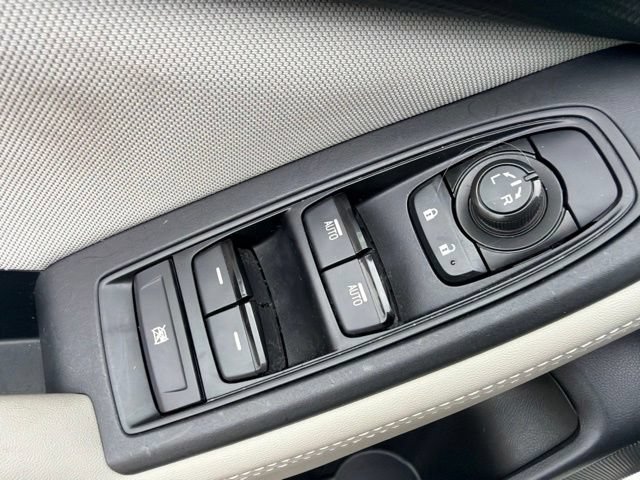Used 2021 Subaru Forester Premium AWD/4WD image 23