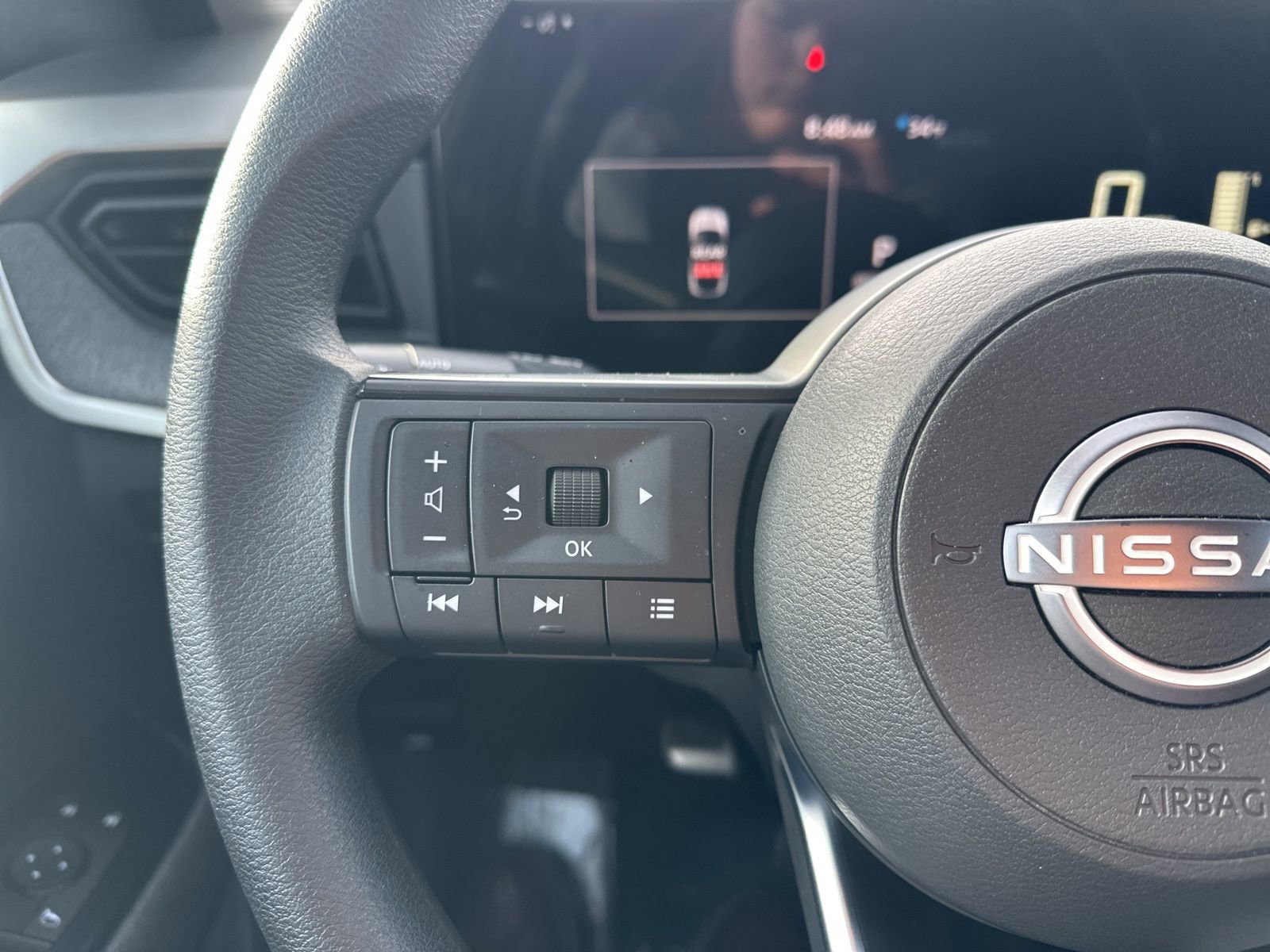 Used 2025 Nissan Kicks SV image 40