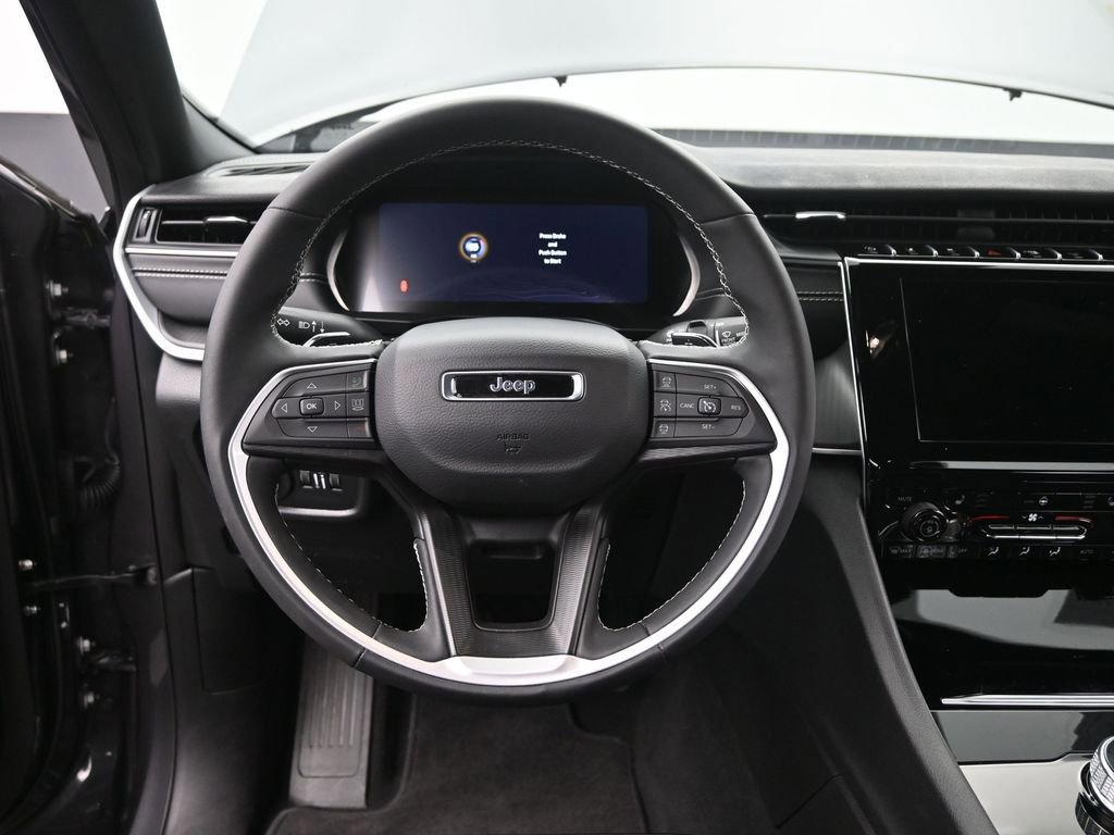 Used 2024 Jeep Grand Cherokee Altitude image 27