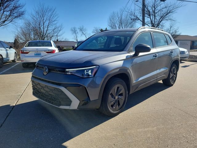 New 2026 Volkswagen Taos S image 2