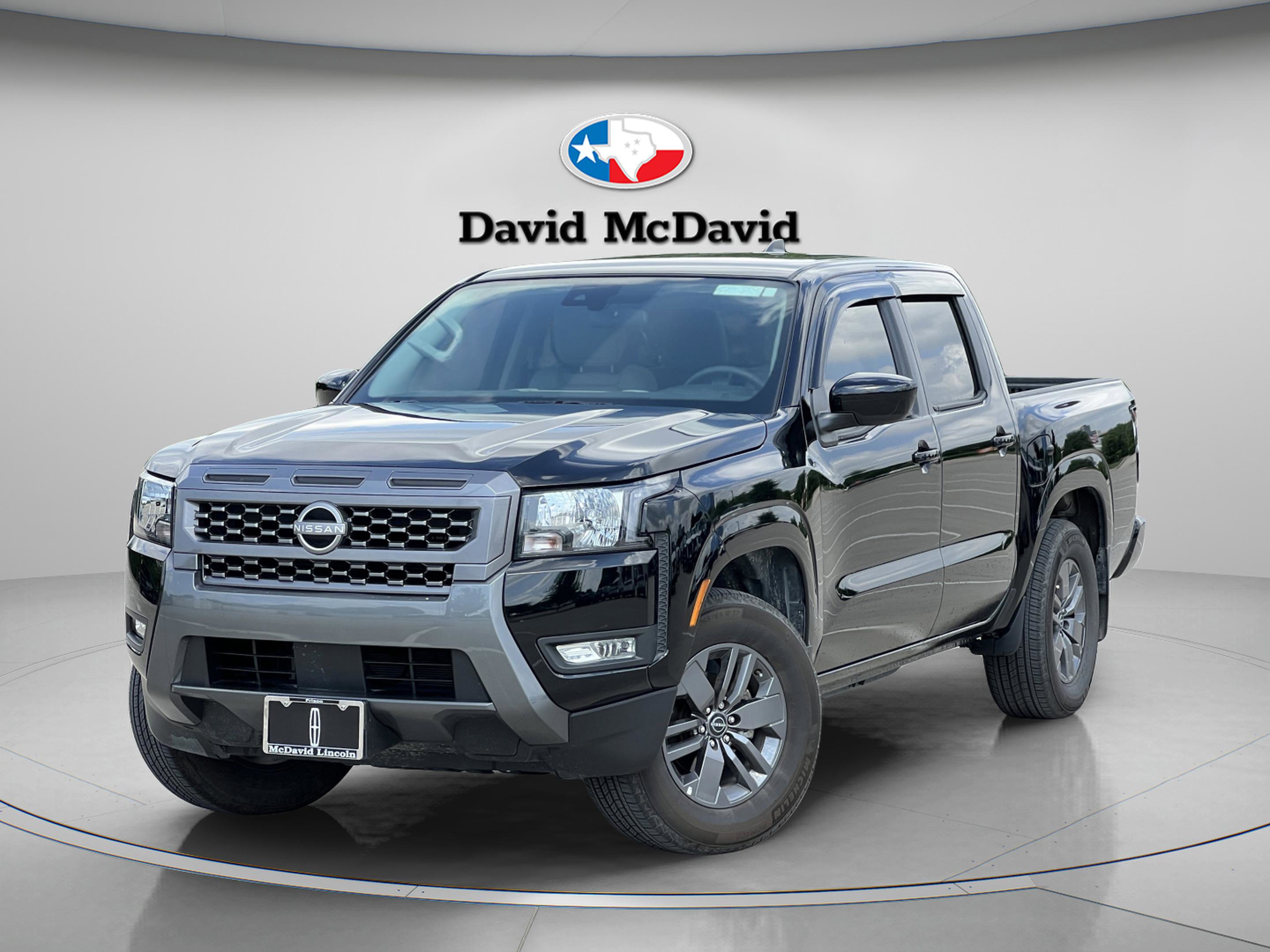 Used 2025 Nissan Frontier SV w/ SV Convenience Package RWD image 2