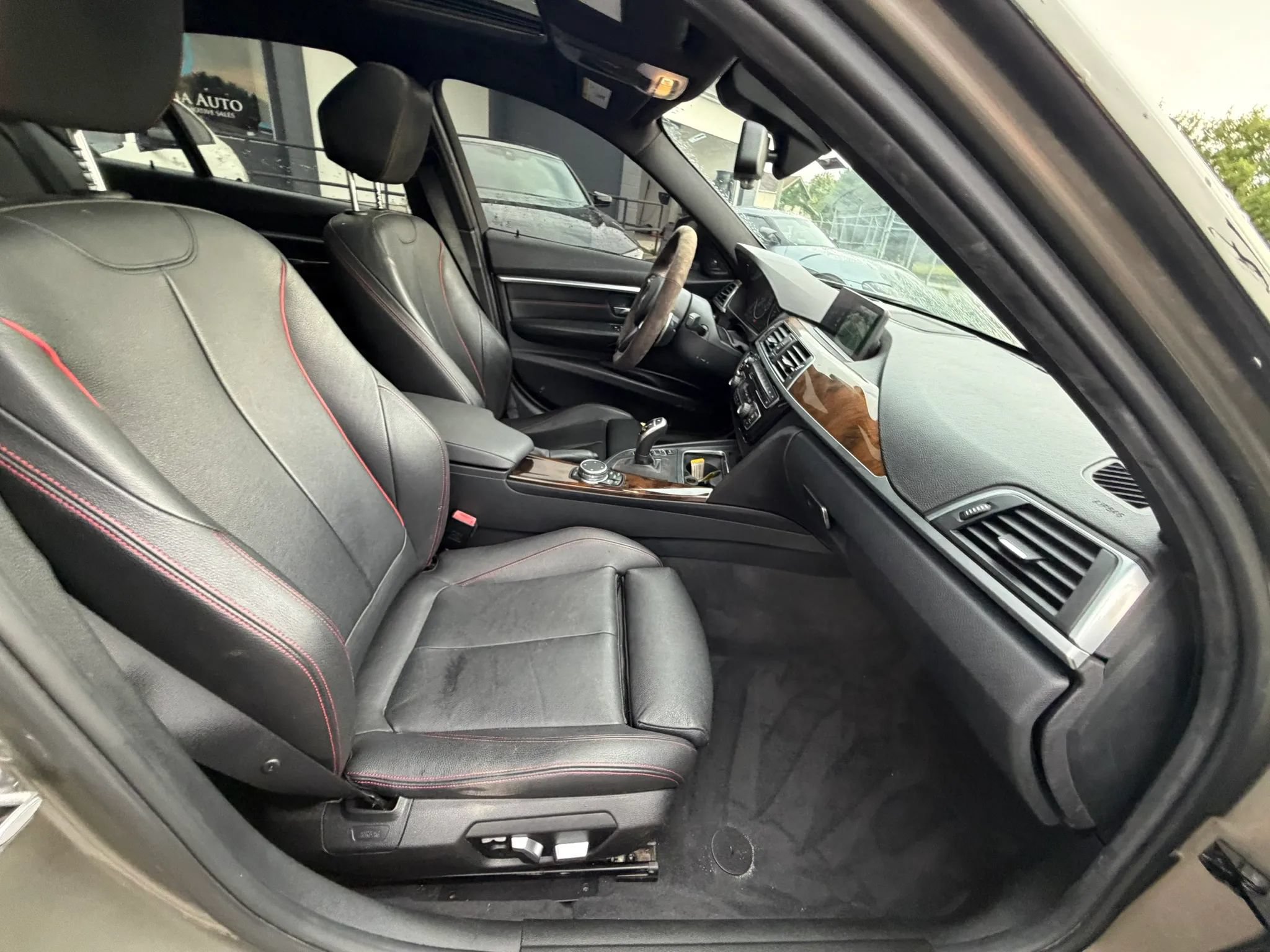 Used 2016 BMW 340i xDrive Sedan AWD/4WD image 31