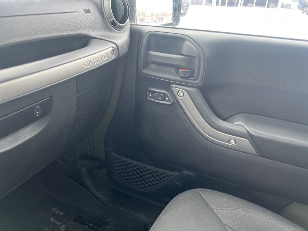 Used 2015 Jeep Wrangler Unlimited Sport w/ Quick Order Package 24S image 23