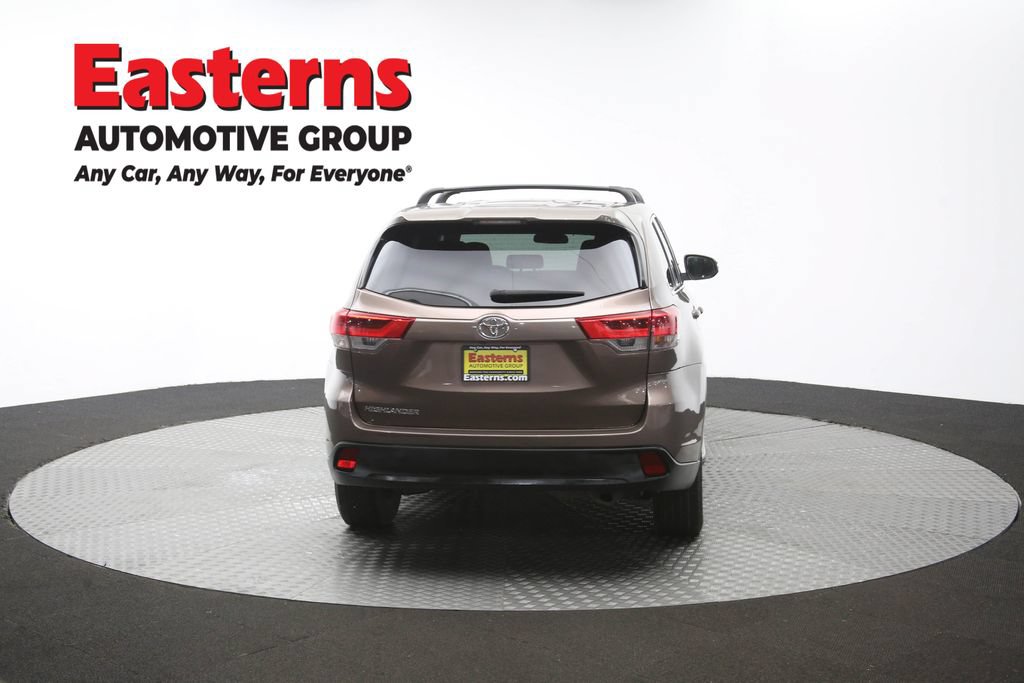 Used 2019 Toyota Highlander LE FWD image 37