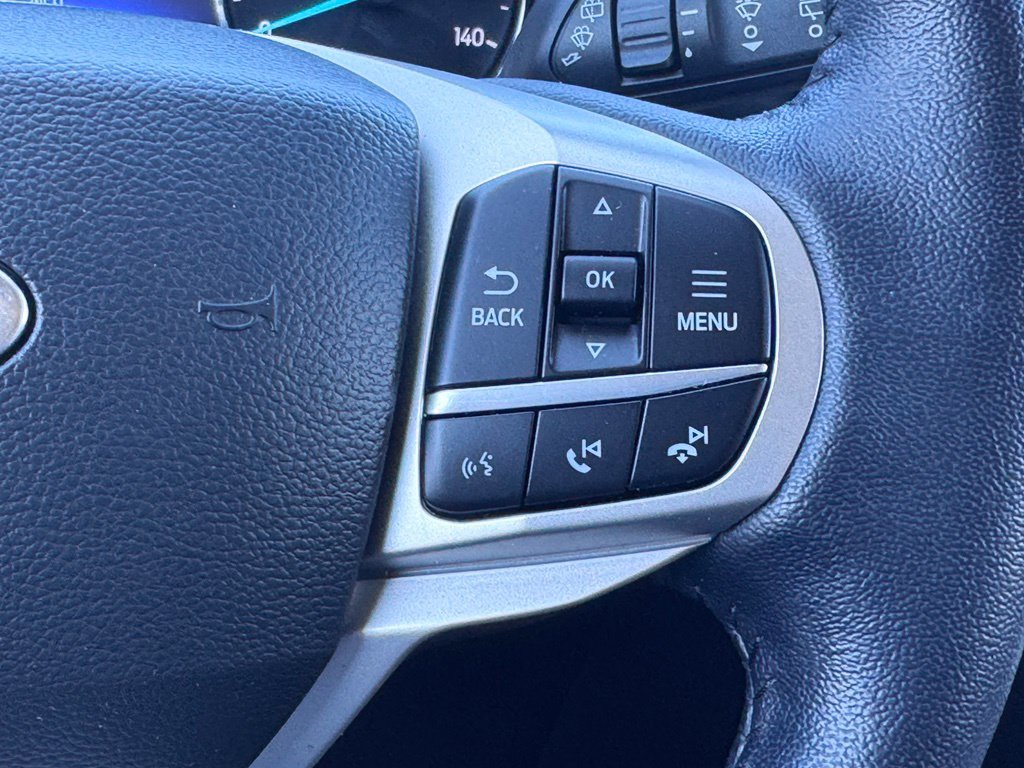 Used 2022 Ford Explorer XLT w/ Equipment Group 202A AWD/4WD image 10