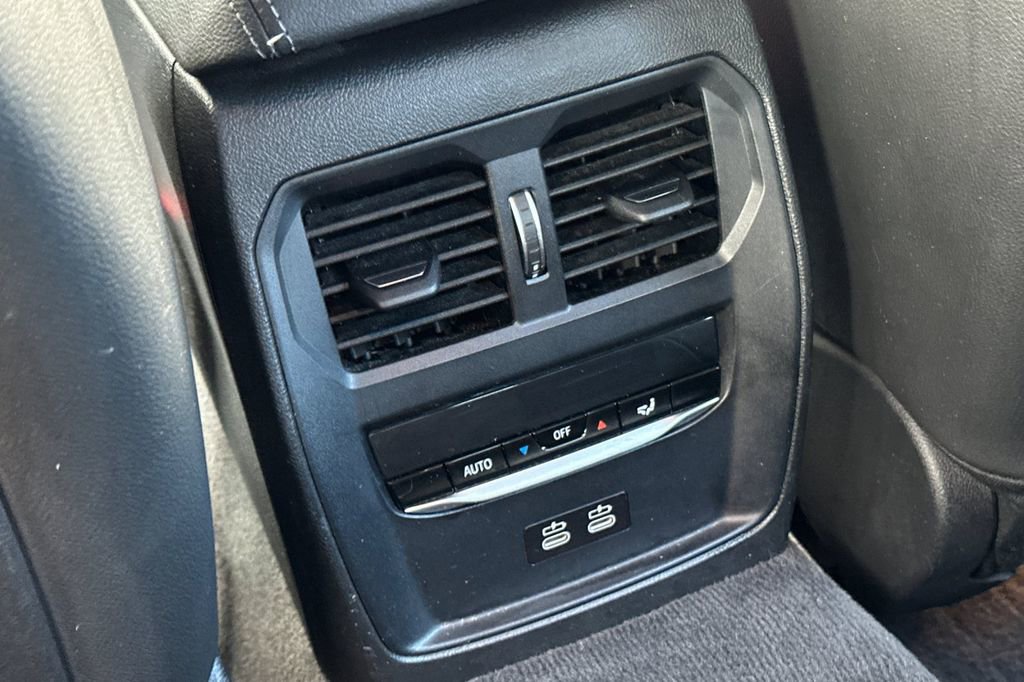 Used 2023 BMW i4 eDrive40 w/ M Sport Package image 13