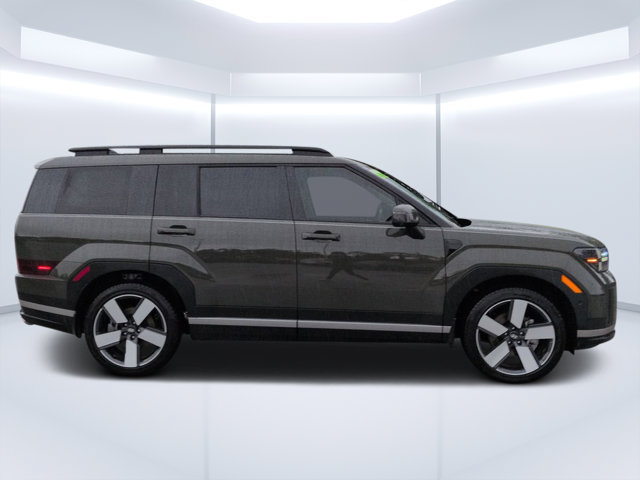 Used 2026 Hyundai Santa Fe Limited FWD image 2