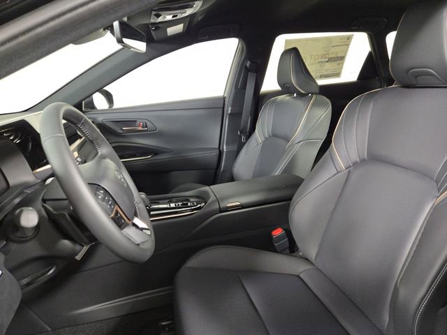 Used 2025 Toyota Crown Signia image 15