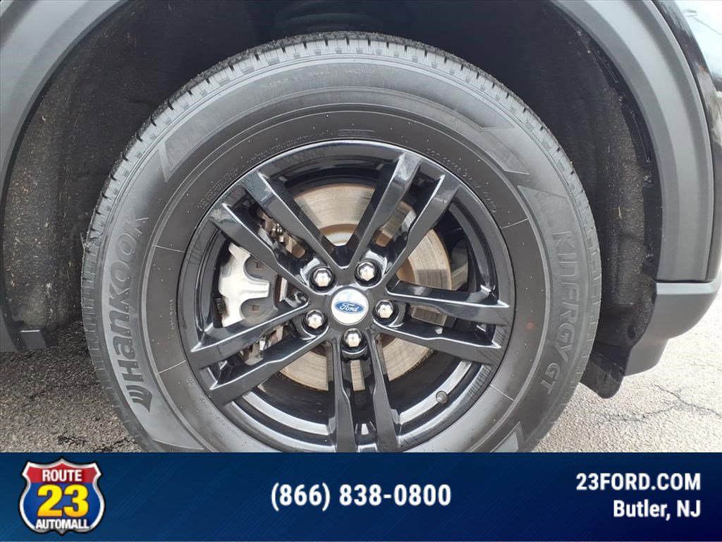 Certified 2023 Ford Explorer XLT w/ Equipment Group 202A image 10