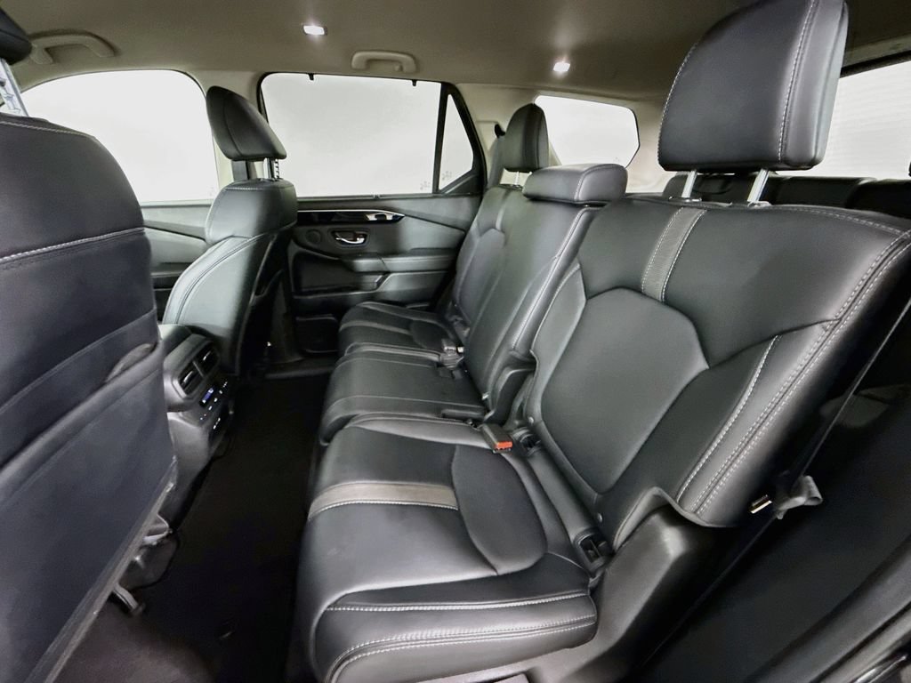 Used 2025 Honda Pilot EX-L image 21