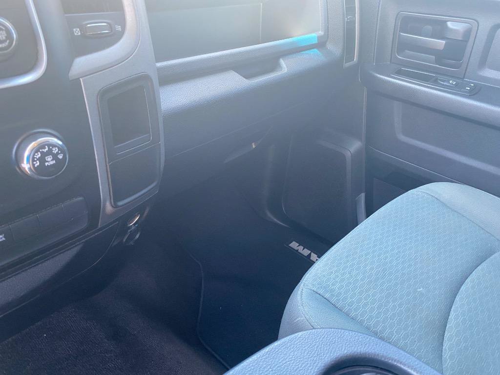 Used 2014 RAM 1500 Express AWD/4WD image 29