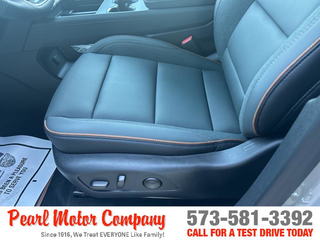 New 2026 GMC Acadia AT4 image 10