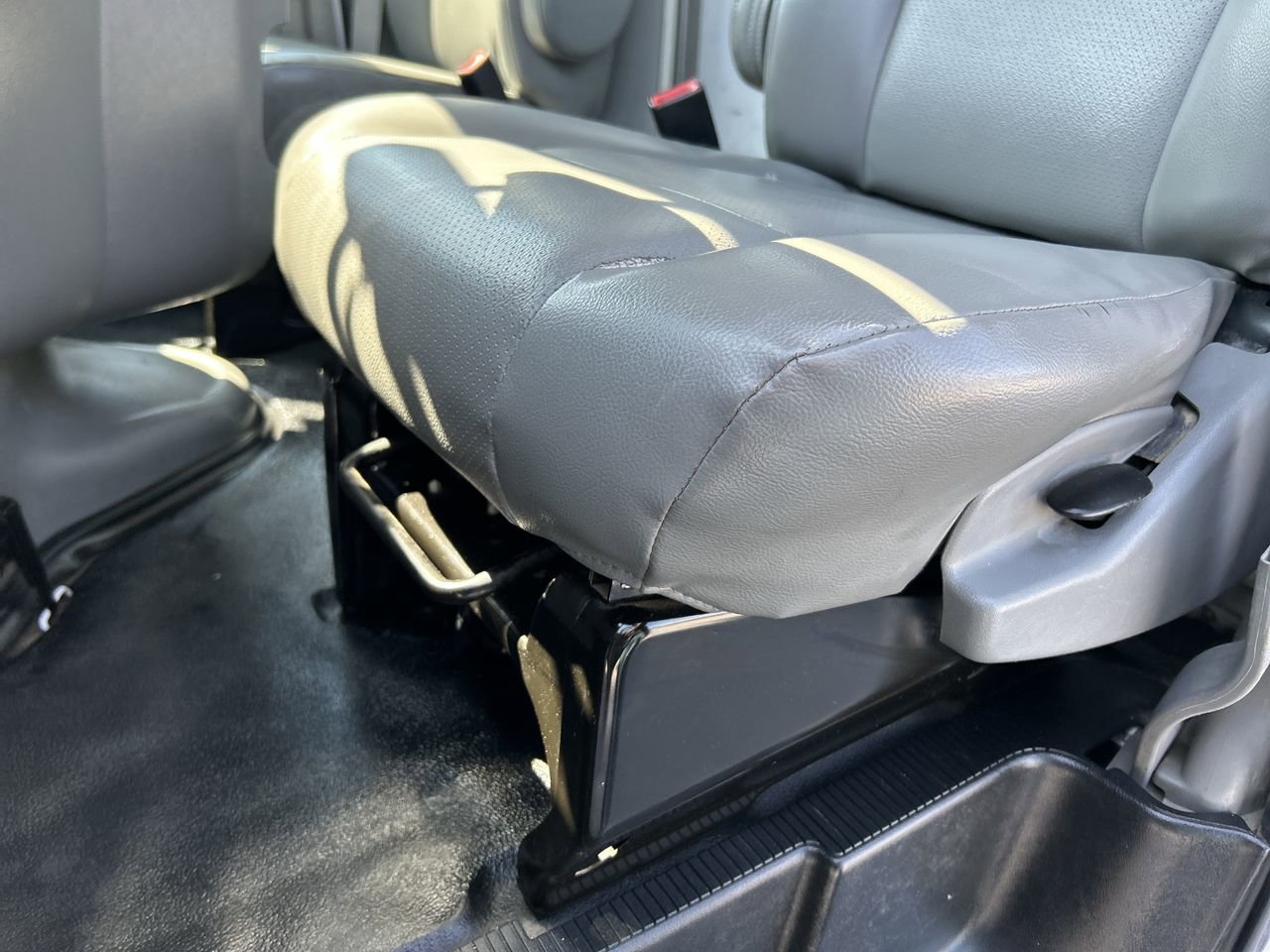 Used 2018 Ford E-350 and Econoline 350 Super Duty w/ Power Windows & Locks Group RWD image 20