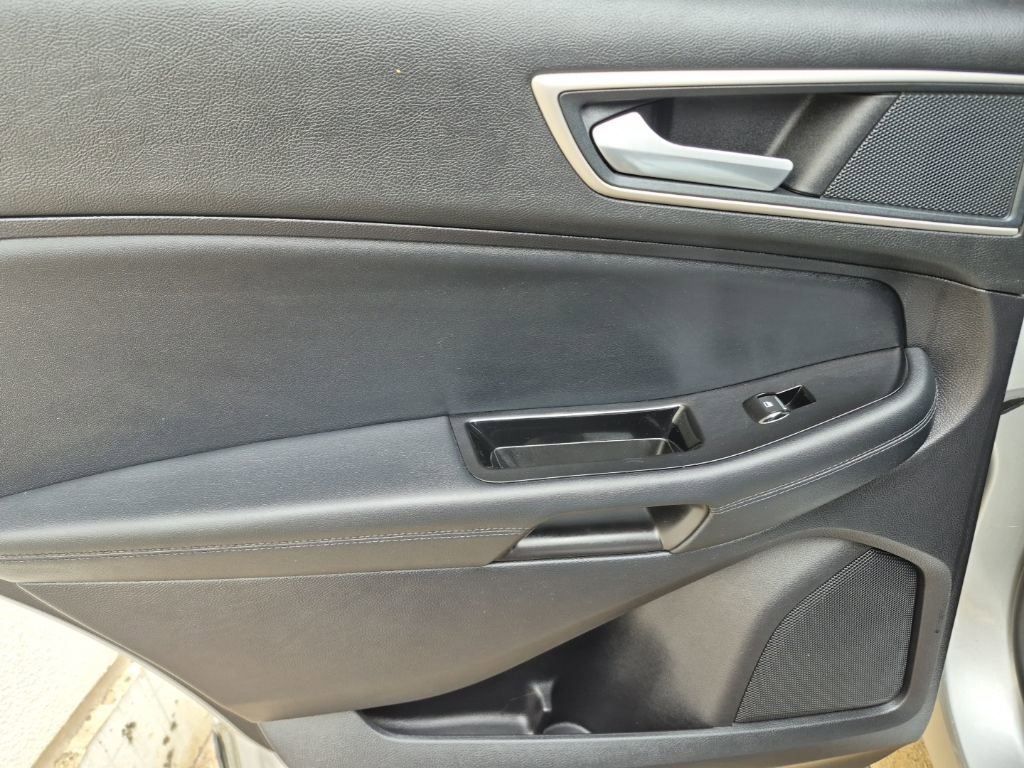Certified 2019 Ford Edge SEL w/ Equipment Group 201A image 12