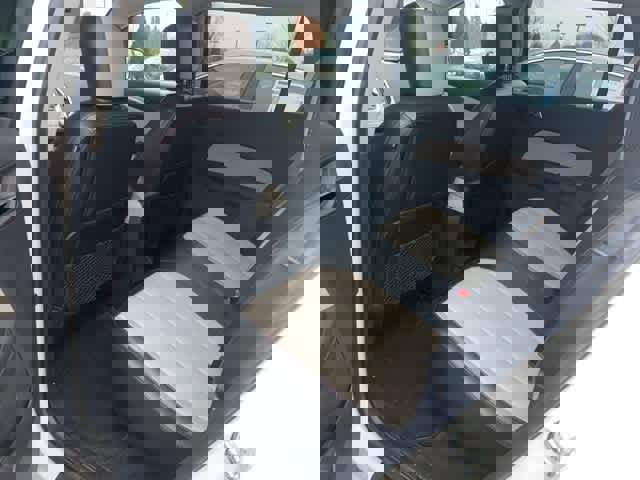 Used 2013 GMC Terrain SLT w/ Cargo Package image 10