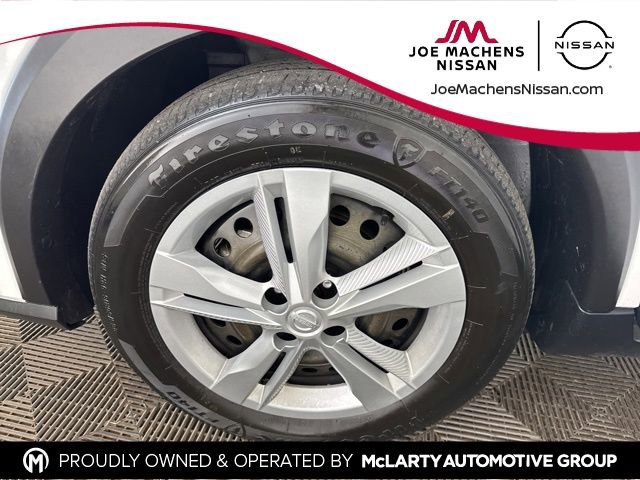 Used 2022 Nissan Kicks S image 28