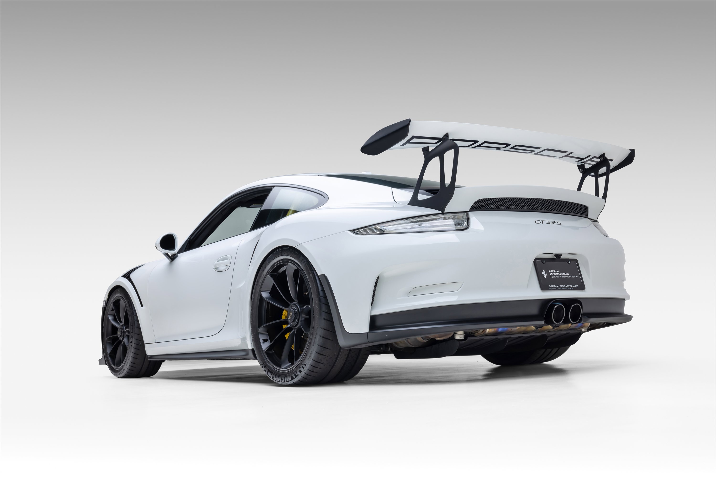 Used 2016 Porsche 911 GT3 RS image 9