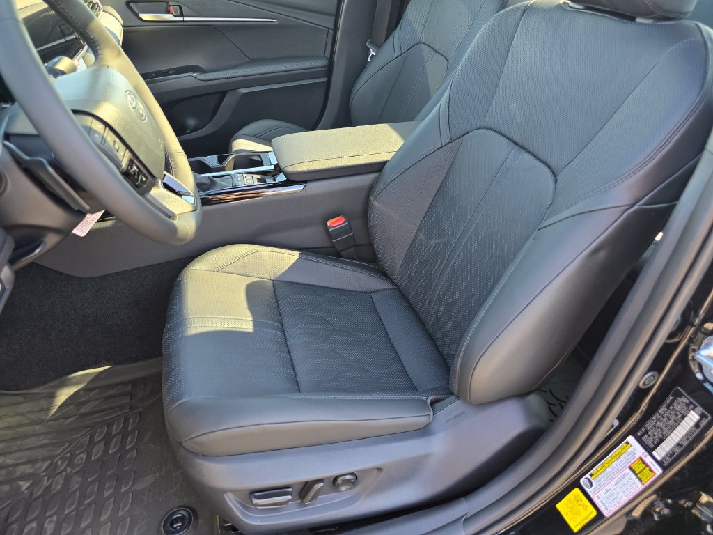 New 2026 Toyota Camry XSE FWD image 26