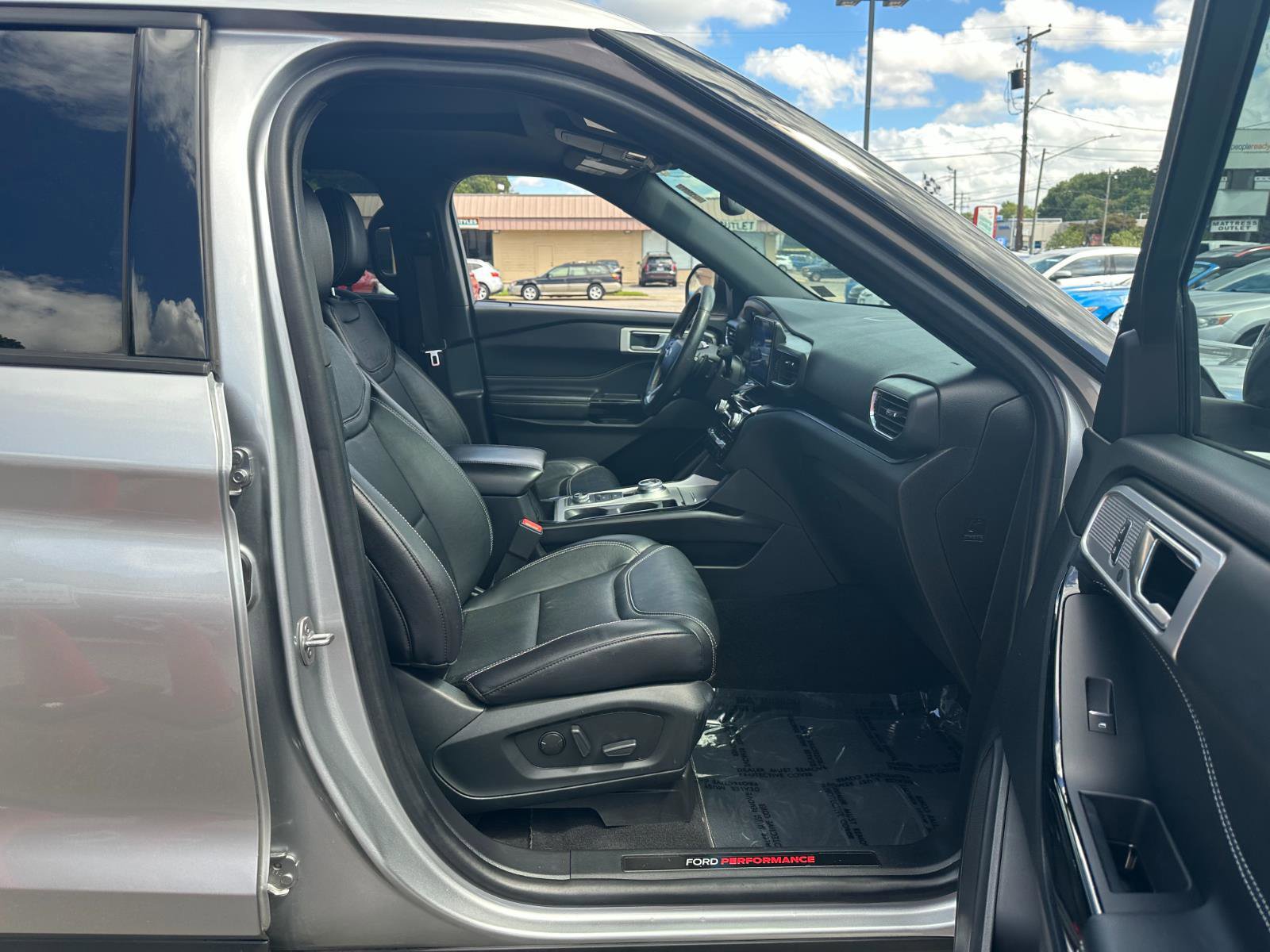 Used 2021 Ford Explorer ST w/ Equipment Group 401A image 31