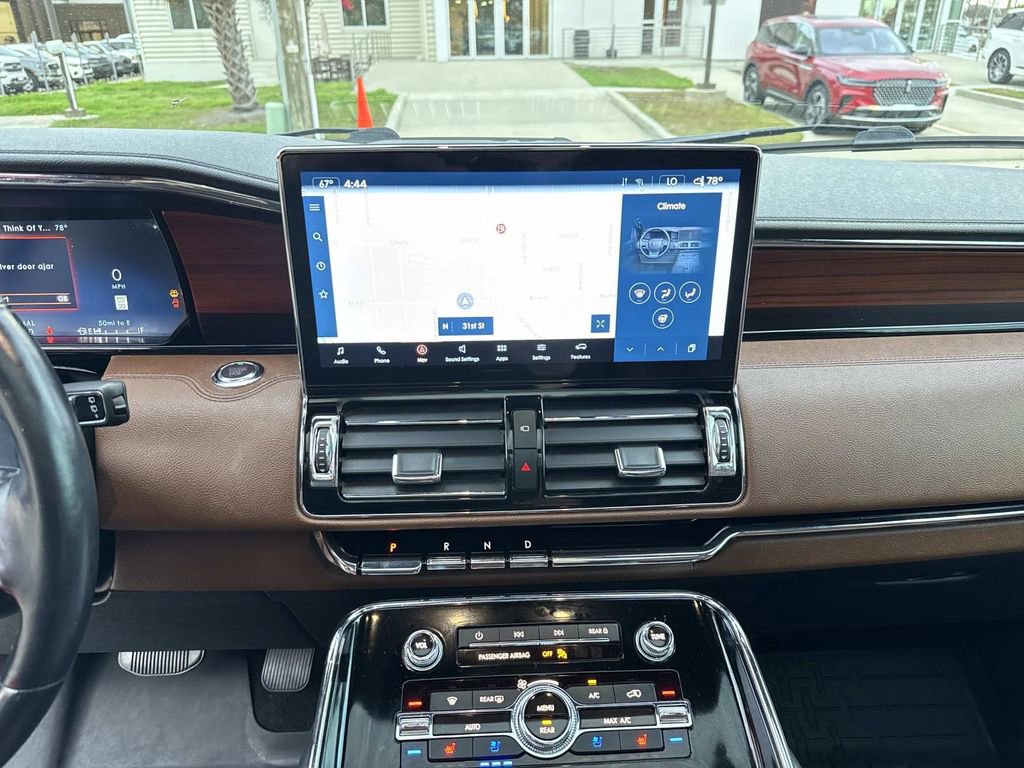 Used 2022 Lincoln Navigator L Reserve image 26