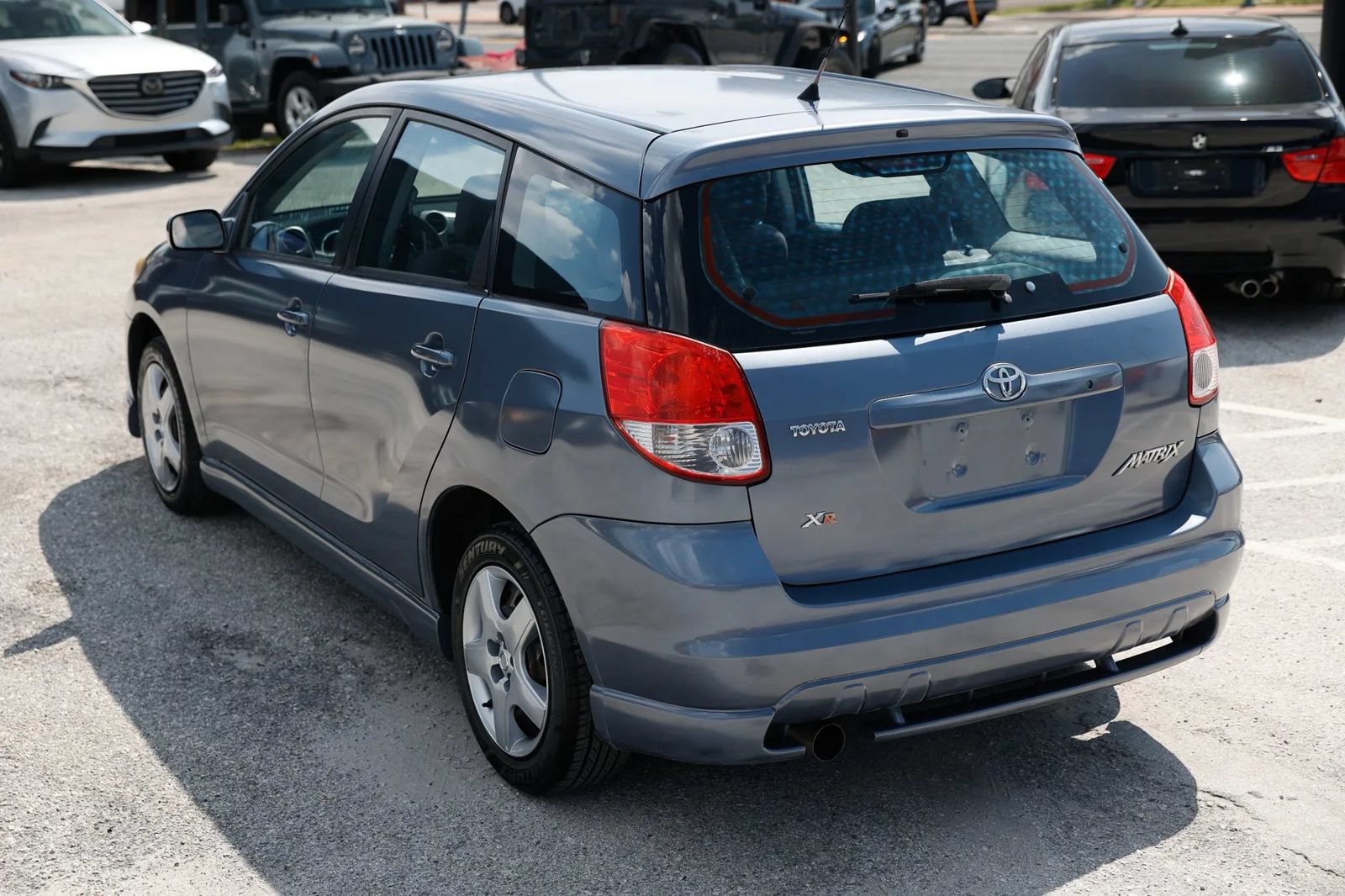 Used 2004 Toyota Matrix XR FWD image 3