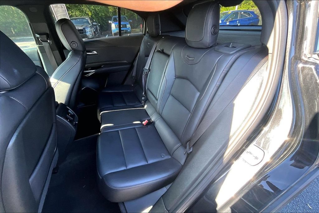 Used 2022 Cadillac XT4 Sport w/ Enhanced Visibility Package AWD/4WD image 22