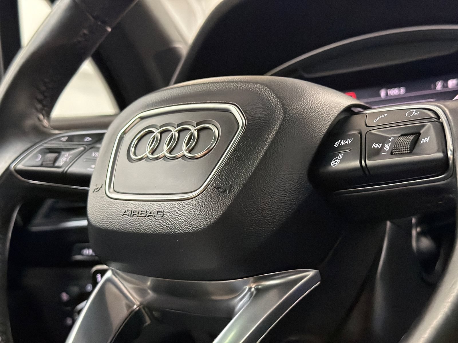 Used 2017 Audi Q7 3.0T Premium Plus AWD/4WD image 29