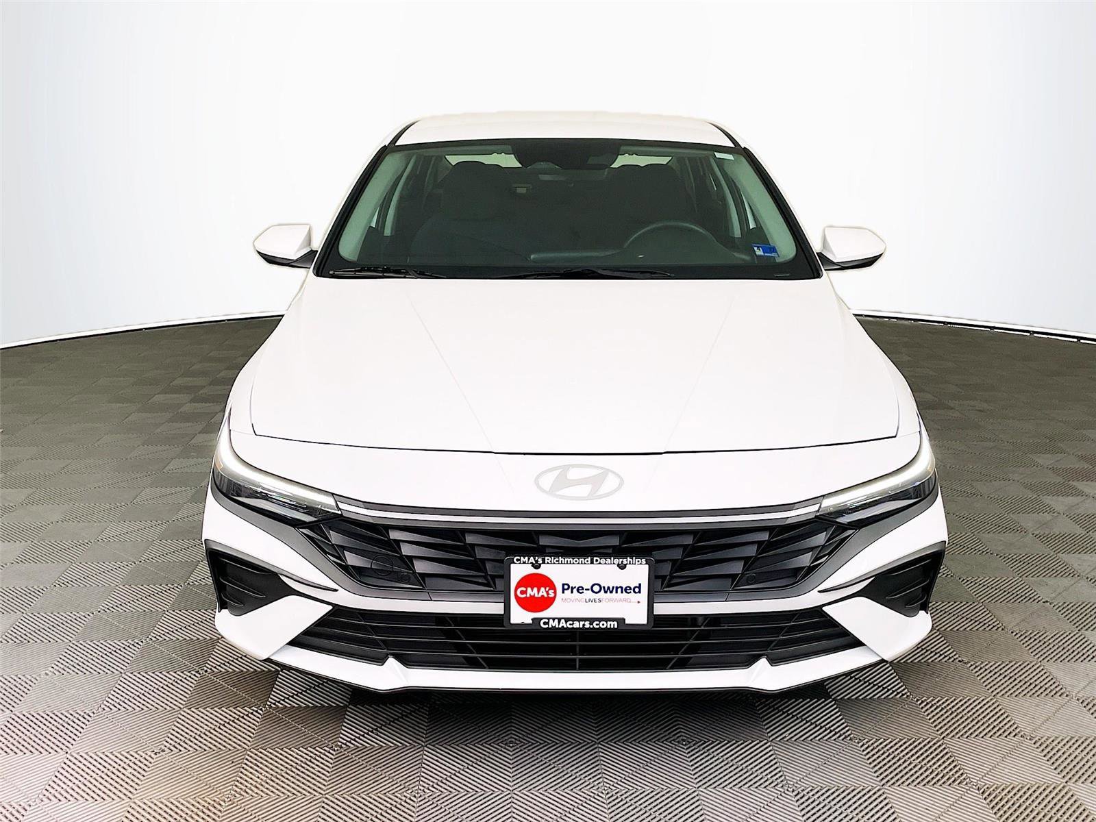 Certified 2025 Hyundai Elantra Blue FWD image 2