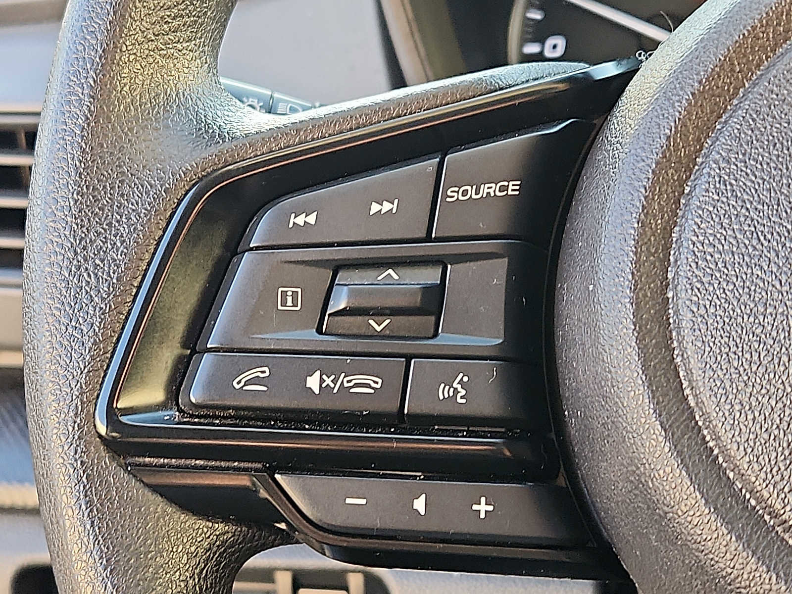 Used 2024 Subaru Crosstrek 2.0i Premium image 19