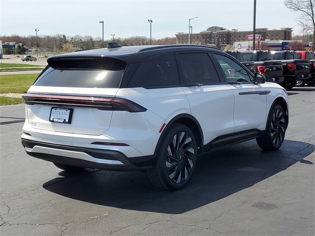 New 2025 Lincoln Nautilus Reserve w/ Jet Appearance Package image 3