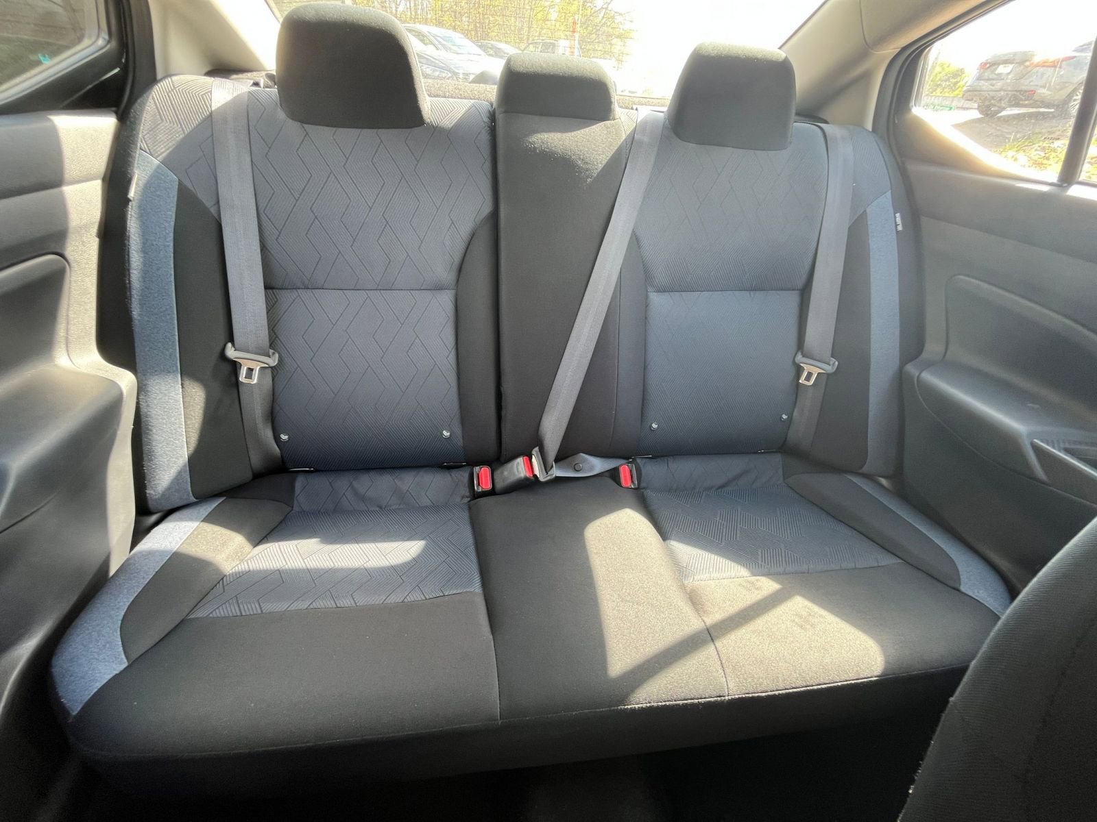 Used 2025 Nissan Versa SV image 35