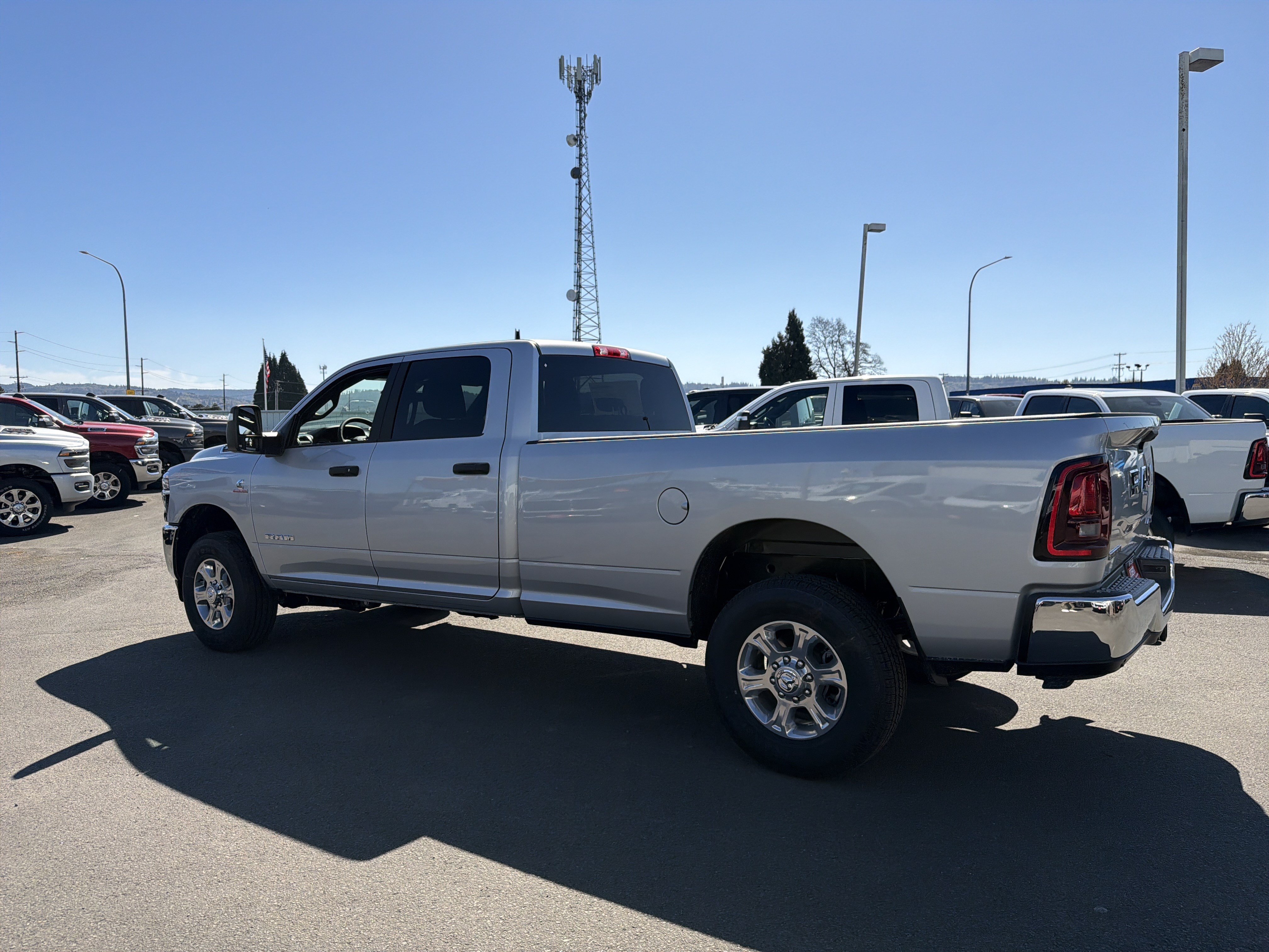 New 2026 RAM 3500 Big Horn AWD/4WD image 3