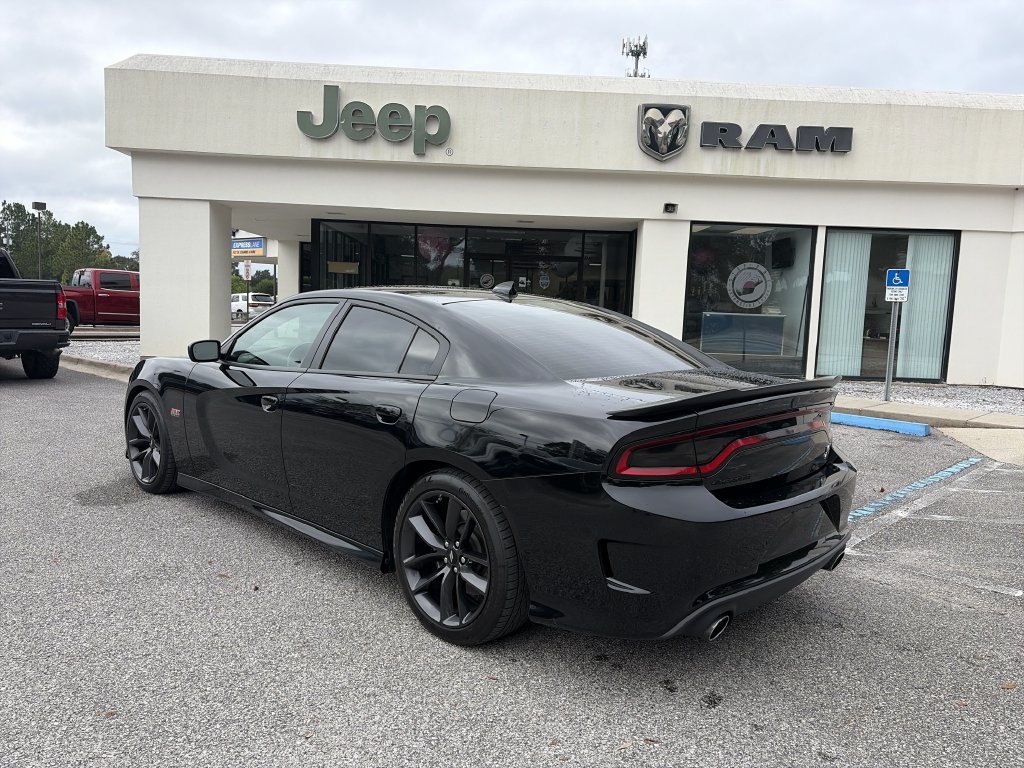 Used 2019 Dodge Charger Scat Pack w/ Driver Confidence Group RWD image 4