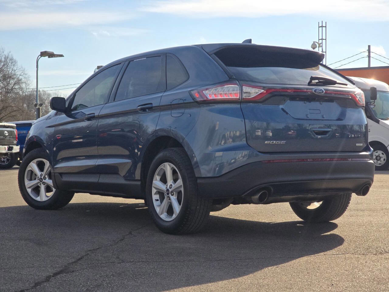 Used 2018 Ford Edge SE image 7