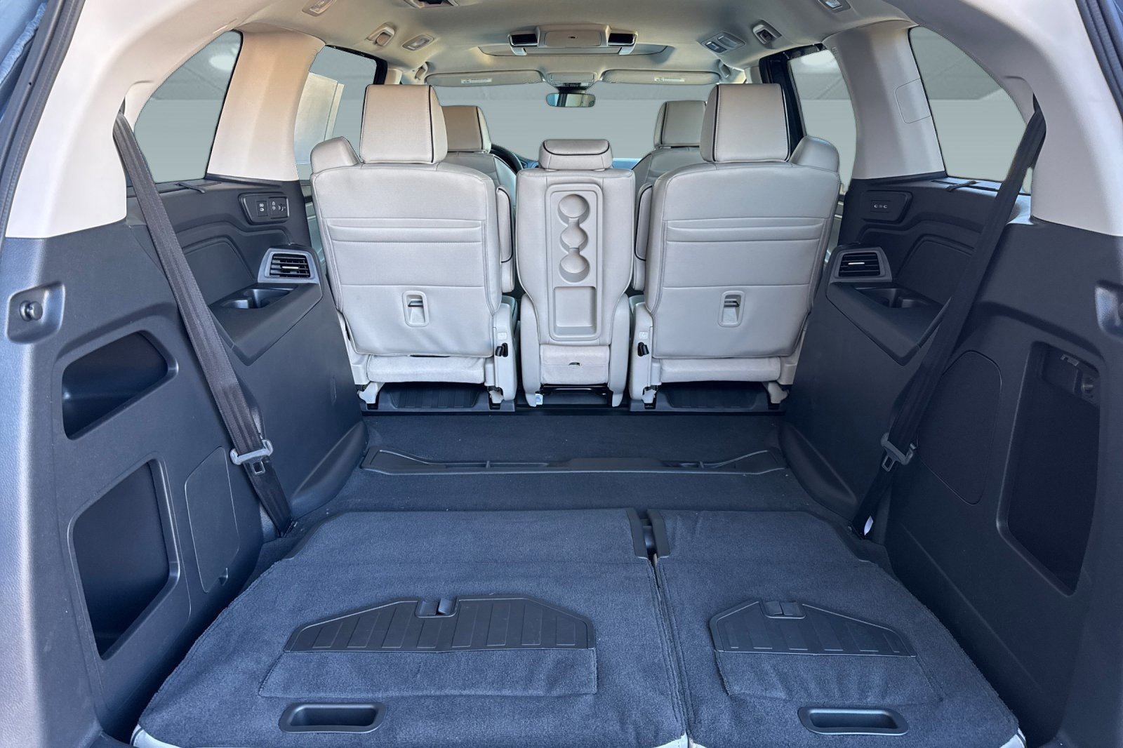 New 2026 Honda Odyssey Touring image 34
