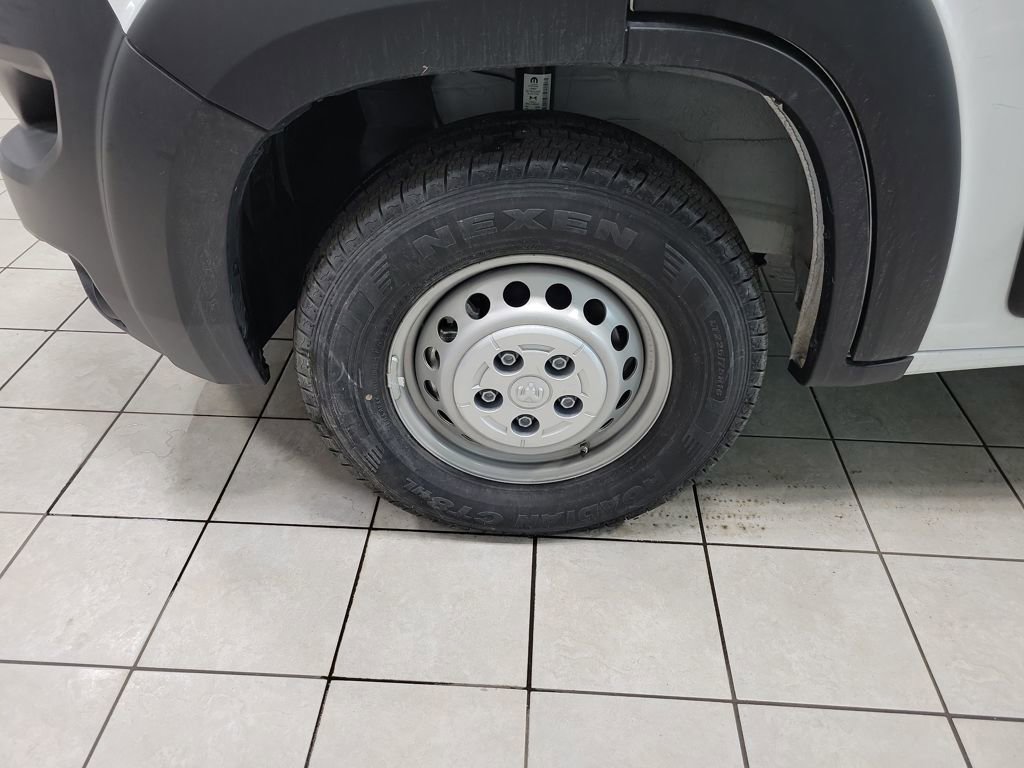 Used 2024 RAM ProMaster 2500 image 23