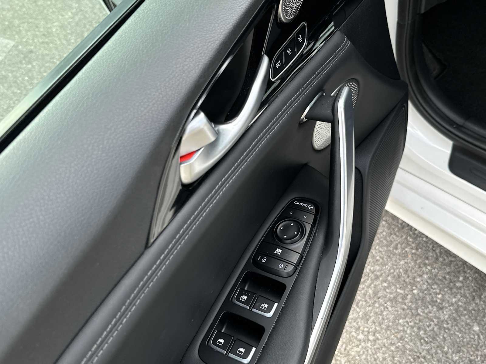 Used 2019 Kia Stinger Premium image 15