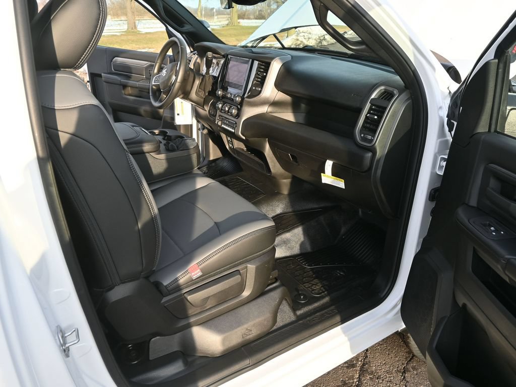 New 2026 RAM 3500 Tradesman AWD/4WD image 22