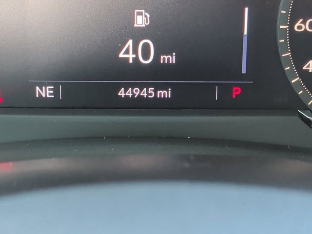 Certified 2023 Cadillac XT4 Luxury w/ Cold Weather Package image 25