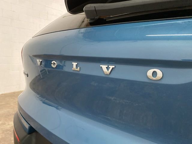 Used 2025 Volvo XC40 B5 Plus AWD/4WD image 97