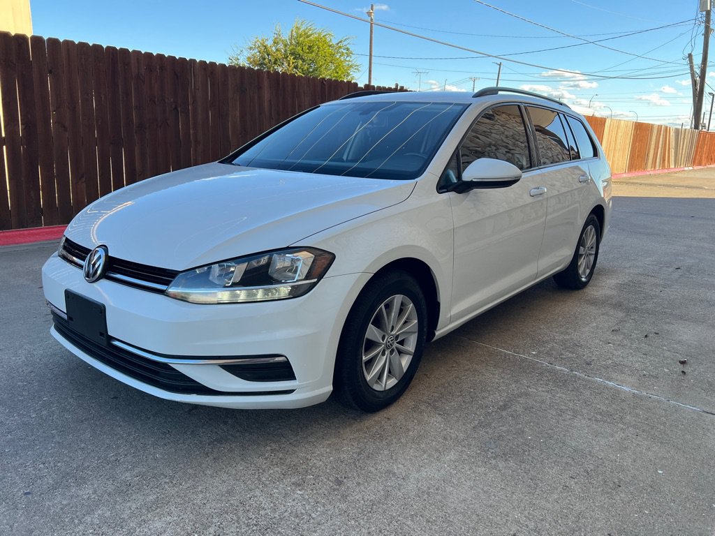 Used 2019 Volkswagen Golf S FWD image 2