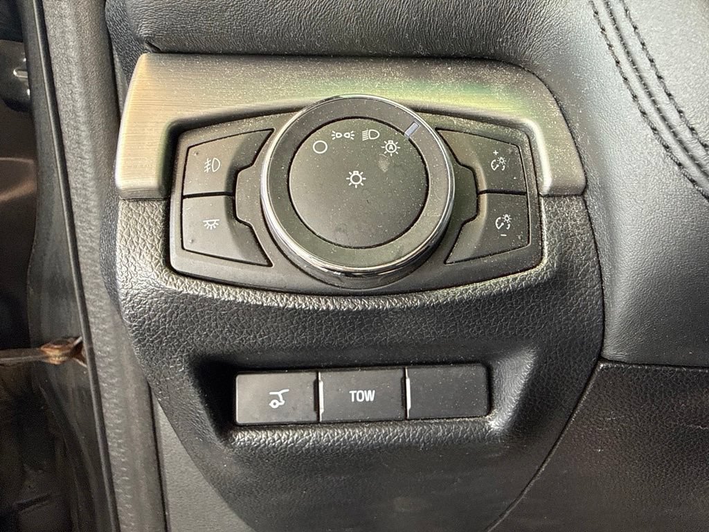 Used 2016 Ford Explorer Platinum AWD/4WD image 20