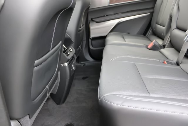 New 2026 Cadillac Vistiq Luxury image 23