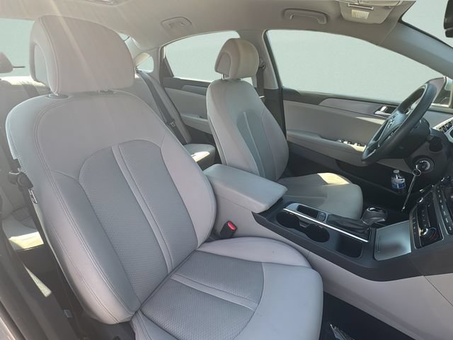 Used 2017 Hyundai Sonata SE FWD image 14