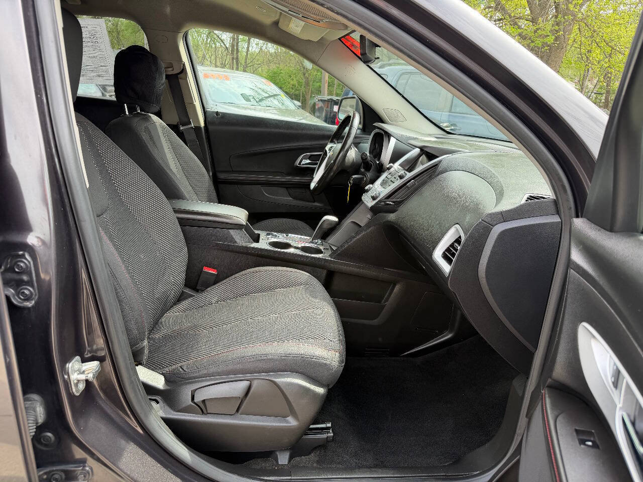 Used 2015 Chevrolet Equinox LT w/ Driver Convenience Package FWD image 10