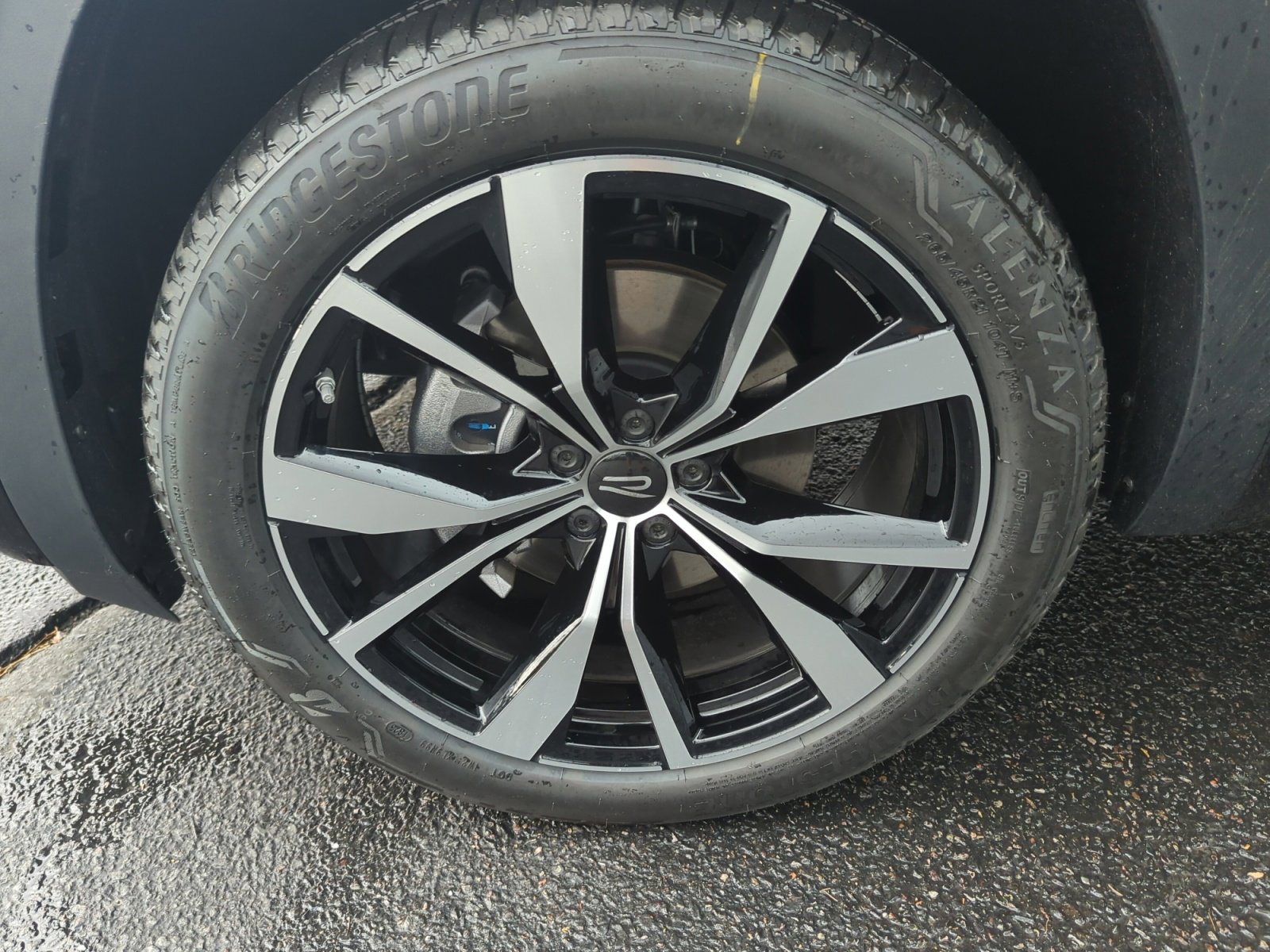 New 2026 Volkswagen Atlas SEL Premium R-Line image 25
