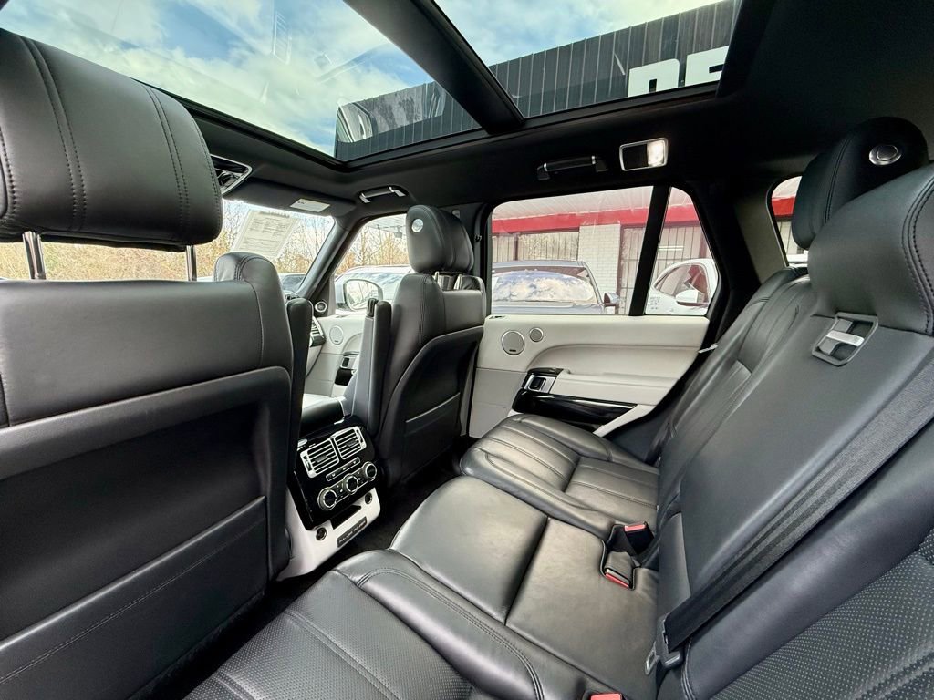 Used 2015 Land Rover Range Rover Supercharged image 33