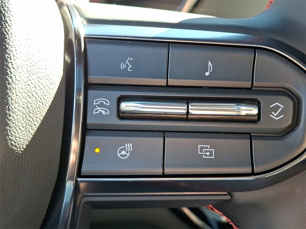 Used 2024 GMC Canyon AT4X w/ AT4X AEV Edition image 27